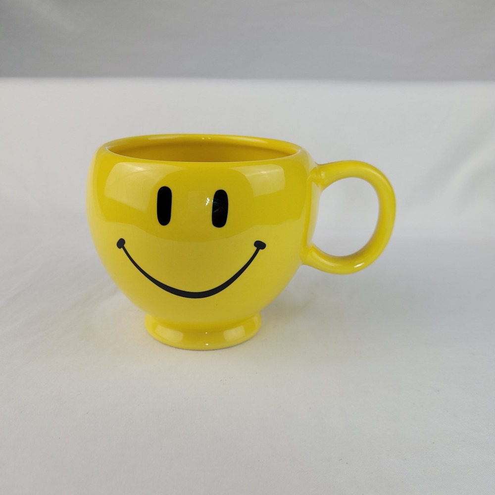 Teleflora Gift Yellow Smiley Face Ceramic Coffee Mug Oversized Cup Happy Face